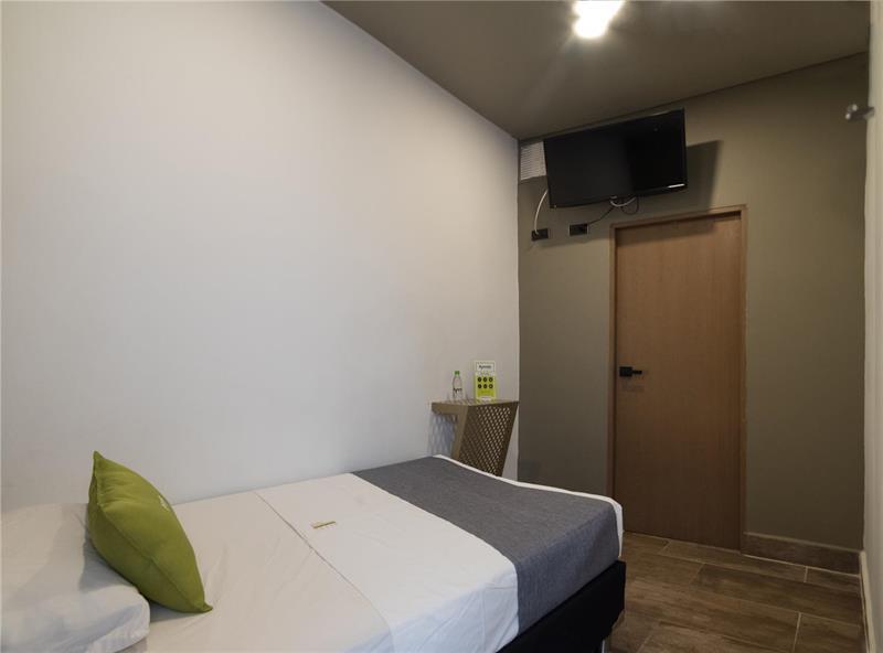 Hotel Prestige 麦德林 外观 照片